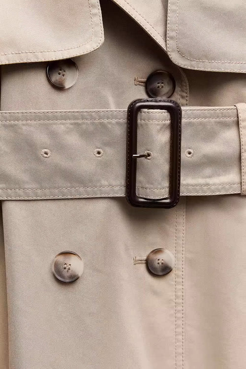 Moderner Trenchcoat