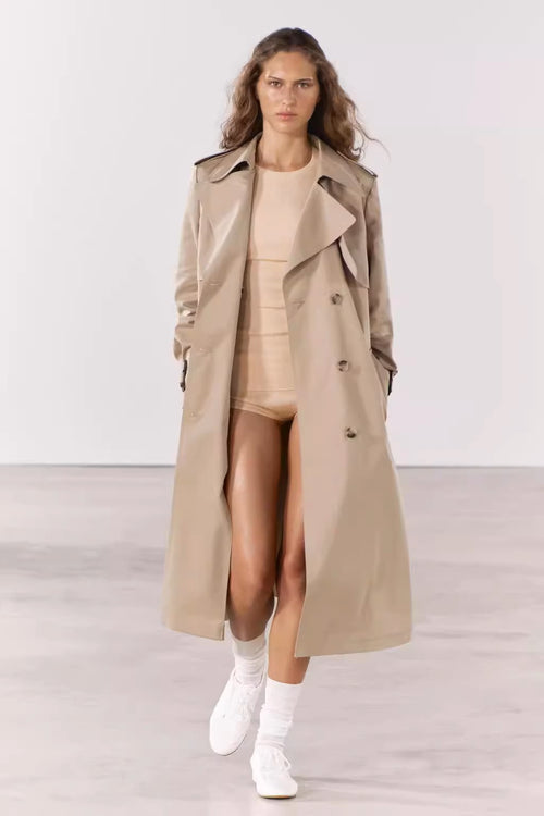 Moderner Trenchcoat